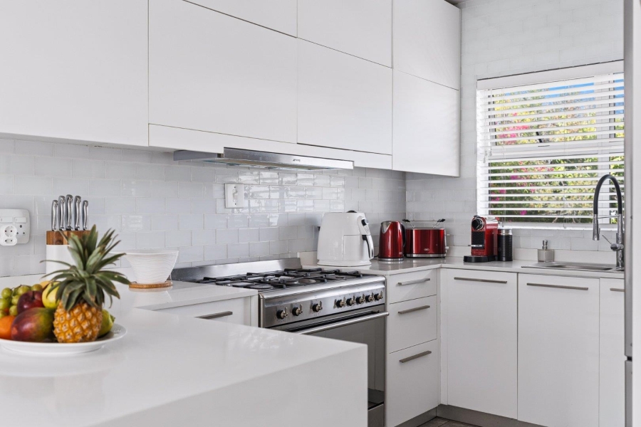 2 Bedroom Property for Sale in Sea Point Western Cape